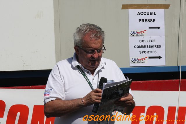 Henri Speaker du Rallye  la Course de Cte